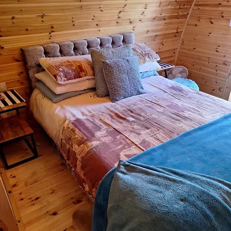 Log cabin Kells  Exterior foto